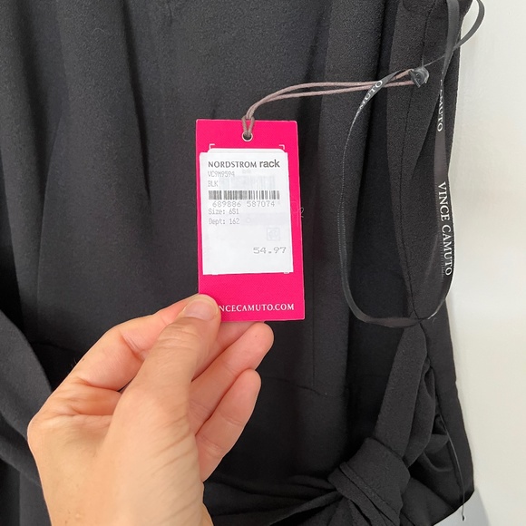 NEW Vince Camuto Black Jumpsuit 6 - Picture 7 of 8